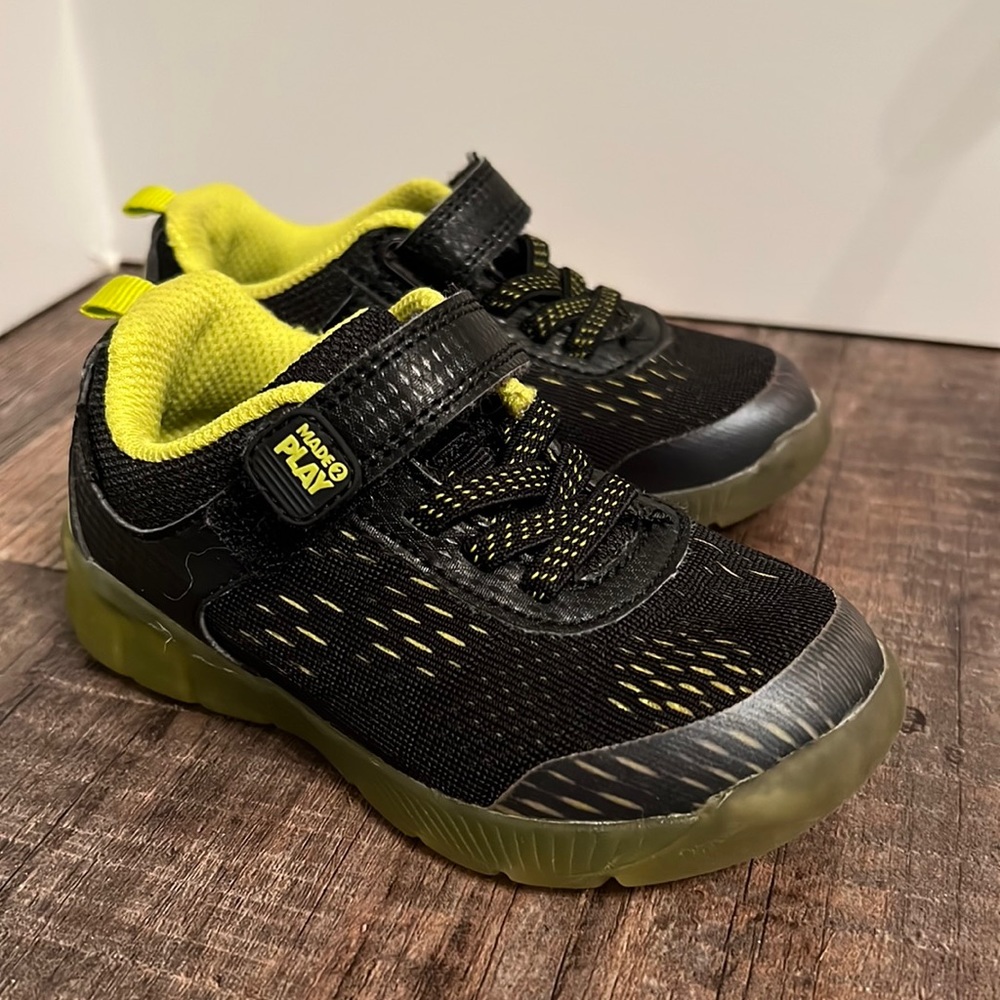 Stride rite Light Up Toddler Size 7m Boys